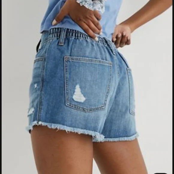 SOLD - Aerie Daydream Denim Short Medium Blue Wash ** Small ** EUC!!!! - Picture 2 of 5